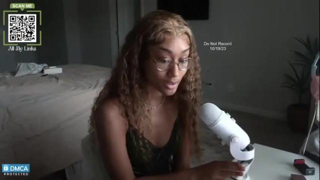 Image 2 of rhileylove Stream on Chaturbate on 24 months ago
