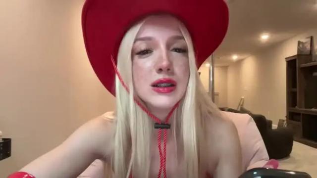 Thumbnail 1, riababe's Stream at Chaturbate, 18 months ago