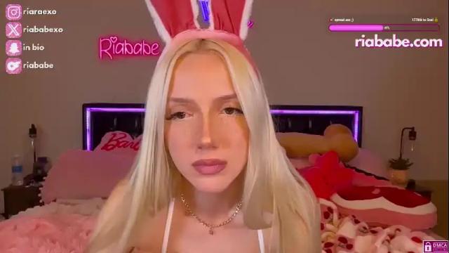 Image 12 of riababe Stream on Chaturbate on 17 days ago