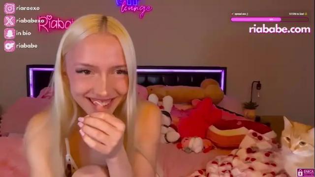 Image 12 of riababe Stream on Chaturbate on 16 days ago