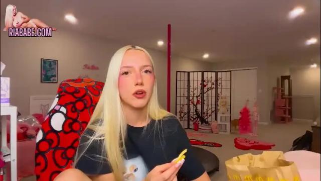 Thumbnail 1, riababe's Stream at Chaturbate, 1 month ago