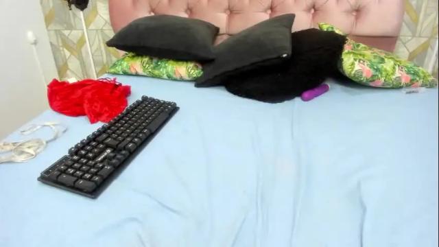 Thumbnail 1, riaha_18_'s Stream at Chaturbate, 8 days ago