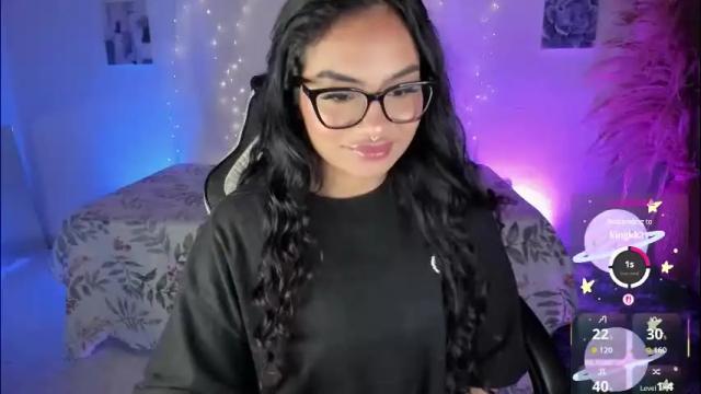 Image 6 of riana_kean Stream on Chaturbate on 8 days ago