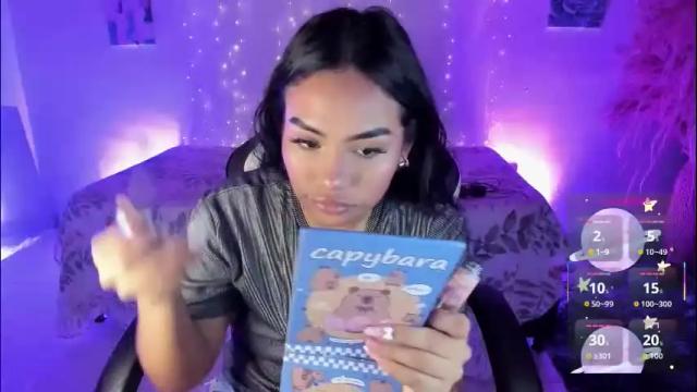 Image 3 of riana_kean Stream on Chaturbate on 1 month ago