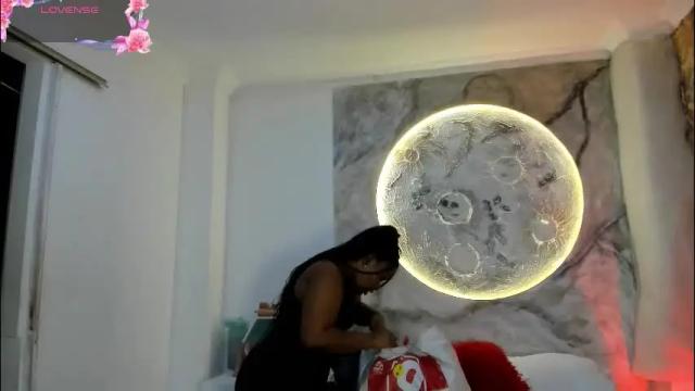 Image 3 of rianamanson Stream on Chaturbate on 2 months ago