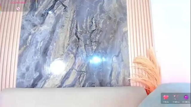 Image 3 of rianamanson Stream on Chaturbate on 1 month ago