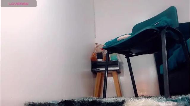 Image 2 of riannagarcia_ Stream on Chaturbate on 2 months ago