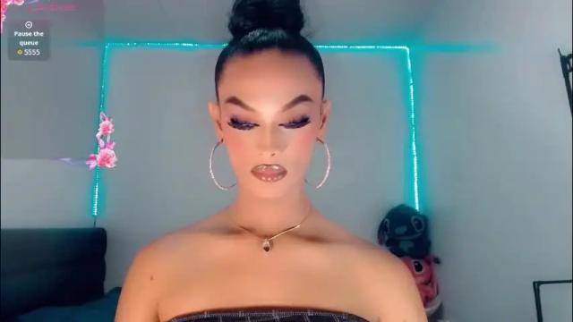 Image 2 of riannagarcia_ Stream on Chaturbate on 1 month ago