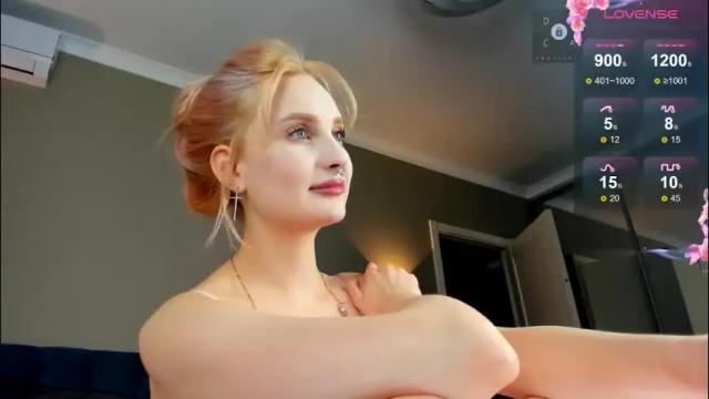 Image 3 of riawoods Stream on Chaturbate on 1 month ago