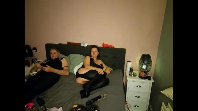 Image 11 of ricardobecky Stream on Chaturbate on 3 months ago