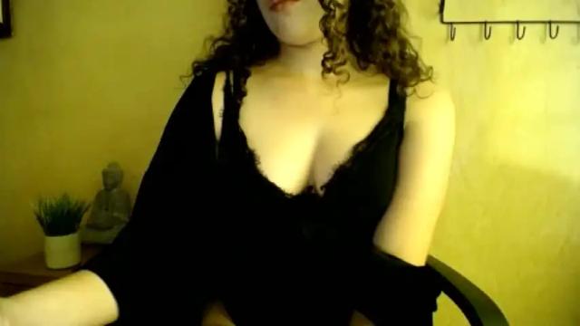 Image 8 of ricciolina__ Stream on Chaturbate on 14 months ago