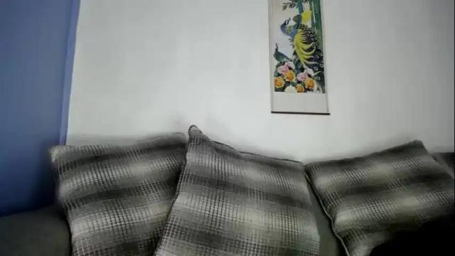 Image 2 of ricciolina___ Stream on Chaturbate on 1 month ago