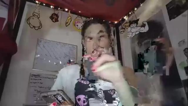 Thumbnail 1, ricebunnybaby's Stream at Chaturbate, 17 months ago