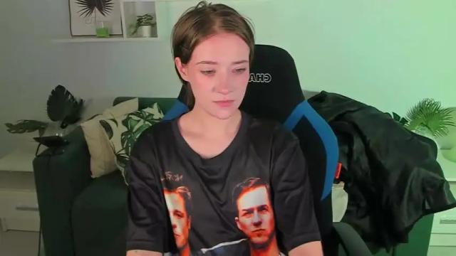 Image 7 of rickisanchez Stream on Chaturbate on 13 months ago