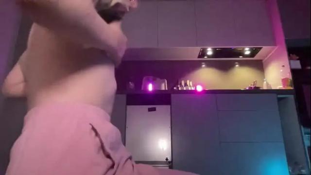 Image 3 of rickisanchez Stream on Chaturbate on 4 months ago