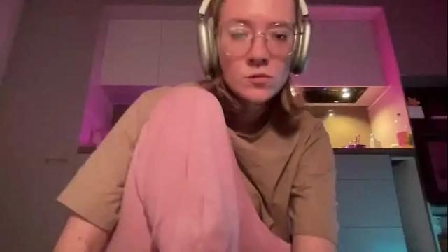 Image 7 of rickisanchez Stream on Chaturbate on 4 months ago