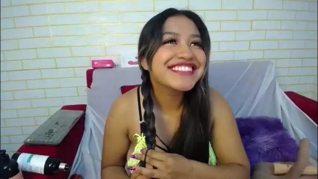 Image 10 of ricura_mily Stream on Chaturbate on 10 days ago