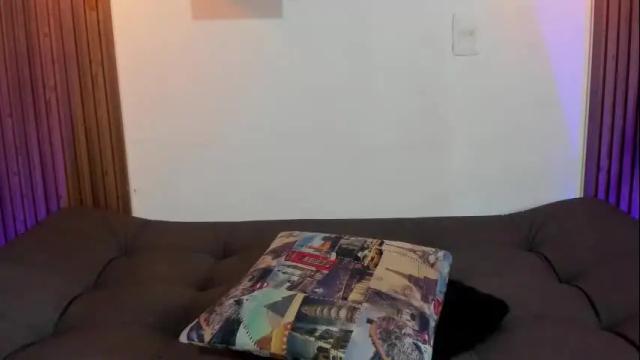 Image 10 of rihannagil Stream on Chaturbate on 23 days ago
