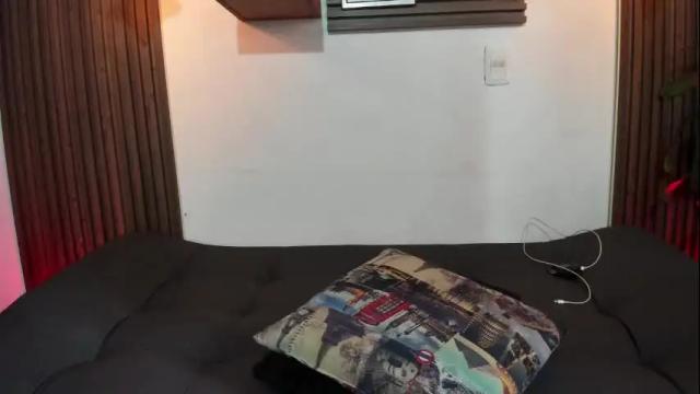 Image 10 of rihannagil Stream on Chaturbate on 4 days ago