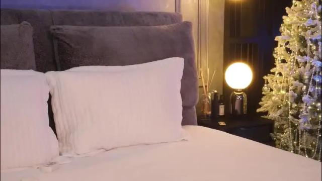 Image 2 of rikka_moore Stream on Chaturbate on 1 month ago