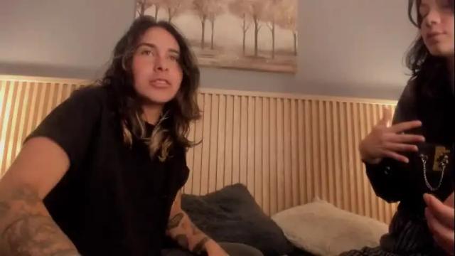 Image 10 of riley_colors Stream on Chaturbate on 3 months ago