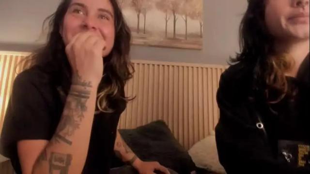 Image 8 of riley_colors Stream on Chaturbate on 3 months ago