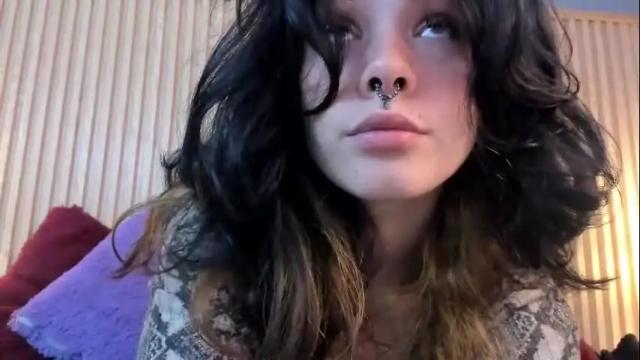 Thumbnail 1, riley_colors's Stream at Chaturbate, 2 months ago