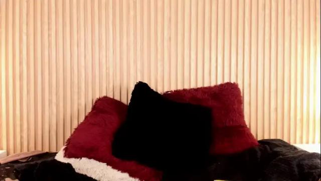 Image 12 of riley_colors Stream on Chaturbate on 2 months ago