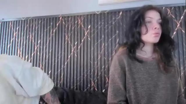 Image 6 of riley_colors Stream on Chaturbate on 2 months ago