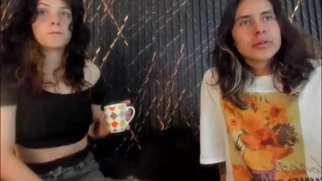 Image 4 of riley_colors Stream on Chaturbate on 1 month ago