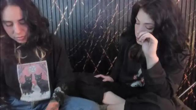 Image 12 of riley_colors Stream on Chaturbate on 1 month ago