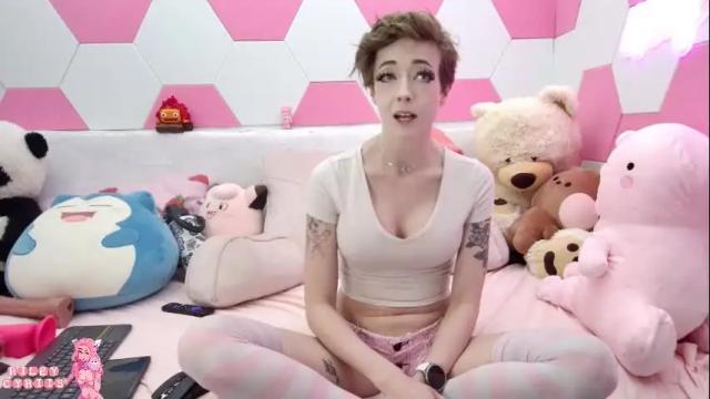 Image 4 of rileycyriis Stream on Chaturbate on 1 month ago