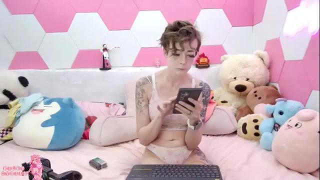 Image 12 of rileycyriis Stream on Chaturbate on 1 month ago