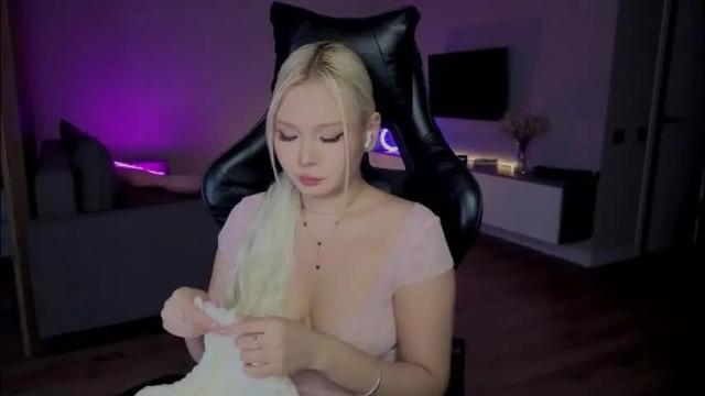Thumbnail 2, rileymee's Stream at Chaturbate, 1 month ago