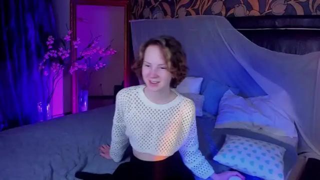 Image 11 of rina_dee Stream on Chaturbate on 15 months ago