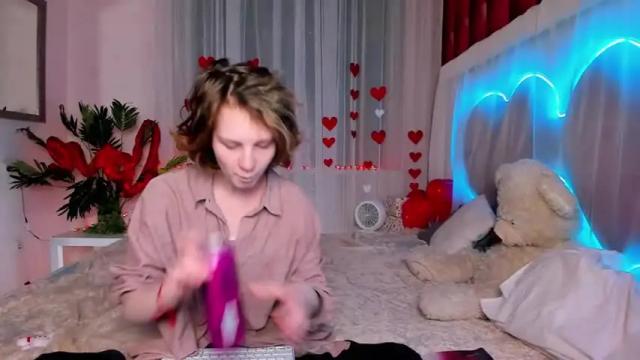 Image 2 of rina_dee Stream on Chaturbate on 15 months ago
