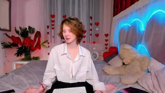 Image 2 of rina_dee Stream on Chaturbate on 15 months ago