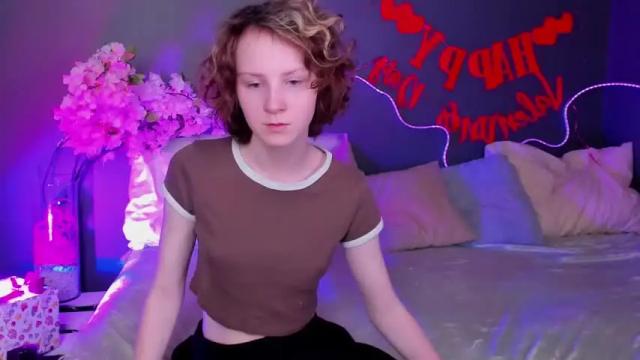 Image 12 of rina_dee Stream on Chaturbate on 15 months ago