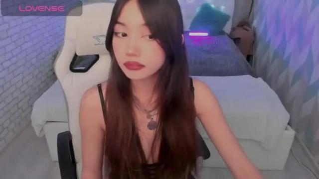 Image 12 of rinabrin Stream on Chaturbate on 22 months ago