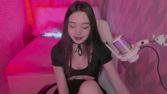 Image 11 of rinabrin Stream on Chaturbate on 21 months ago