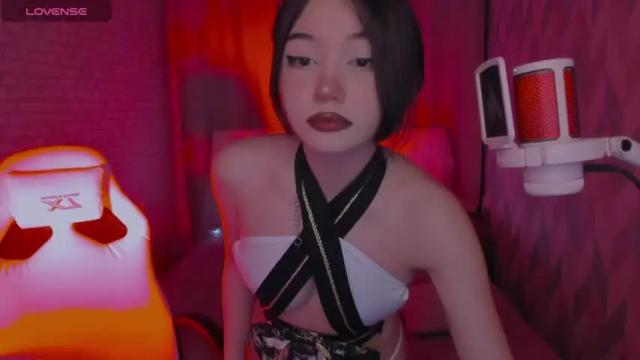 Image 8 of rinabrin Stream on Chaturbate on 21 months ago