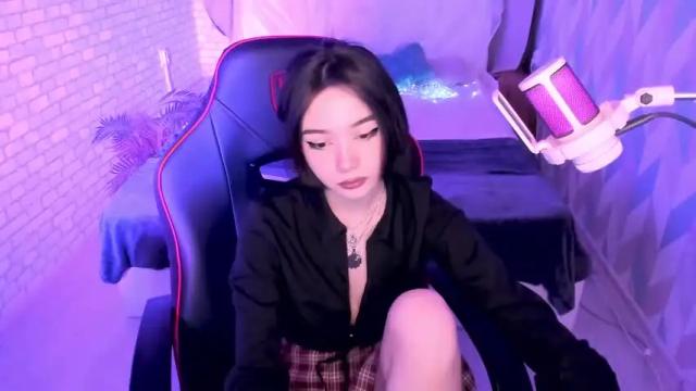 Image 11 of rinabrin Stream on Chaturbate on 21 months ago