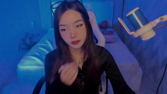 Image 2 of rinabrin Stream on Chaturbate on 20 months ago