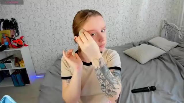 Image 3 of rinamote Stream on Chaturbate on 6 months ago