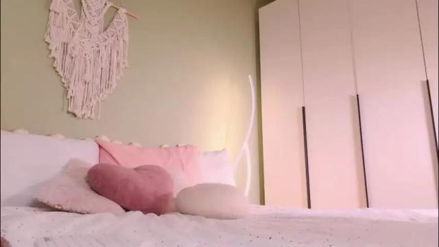 Image 3 of rinassecret Stream on Chaturbate on 2 months ago