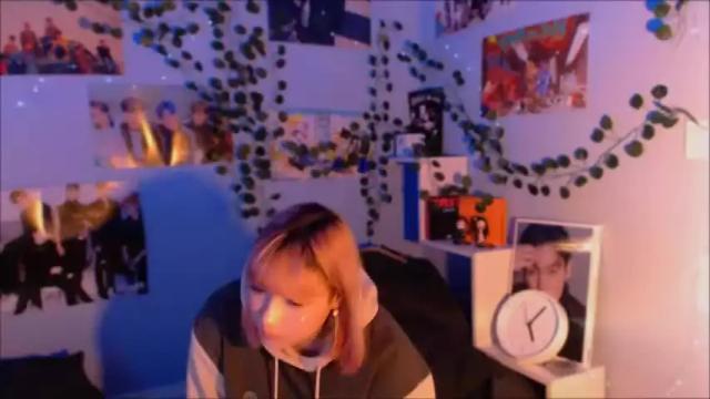 Image 2 of rini_miu Stream on Chaturbate on 24 months ago