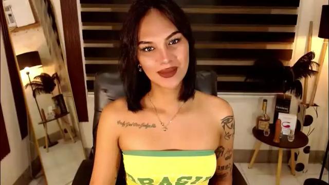 Image 3 of ririmoorets Stream on Chaturbate on 1 month ago