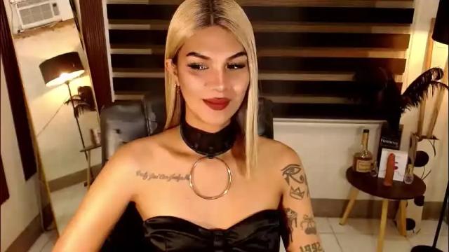 Image 3 of ririmoorets Stream on Chaturbate on 1 month ago