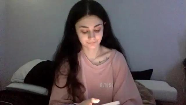 Image 10 of risababyy Stream on Chaturbate on 15 months ago
