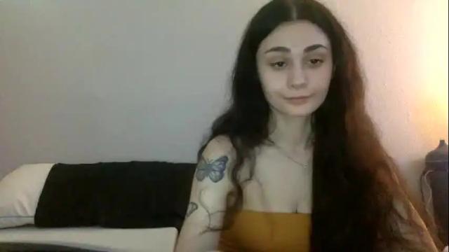 Image 12 of risababyy Stream on Chaturbate on 13 months ago